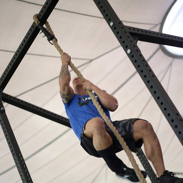 CLIMBING ROPE